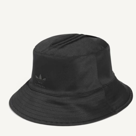Ivy Park Noir Reversible Latex Bucket Hat - Picture 2 of 7